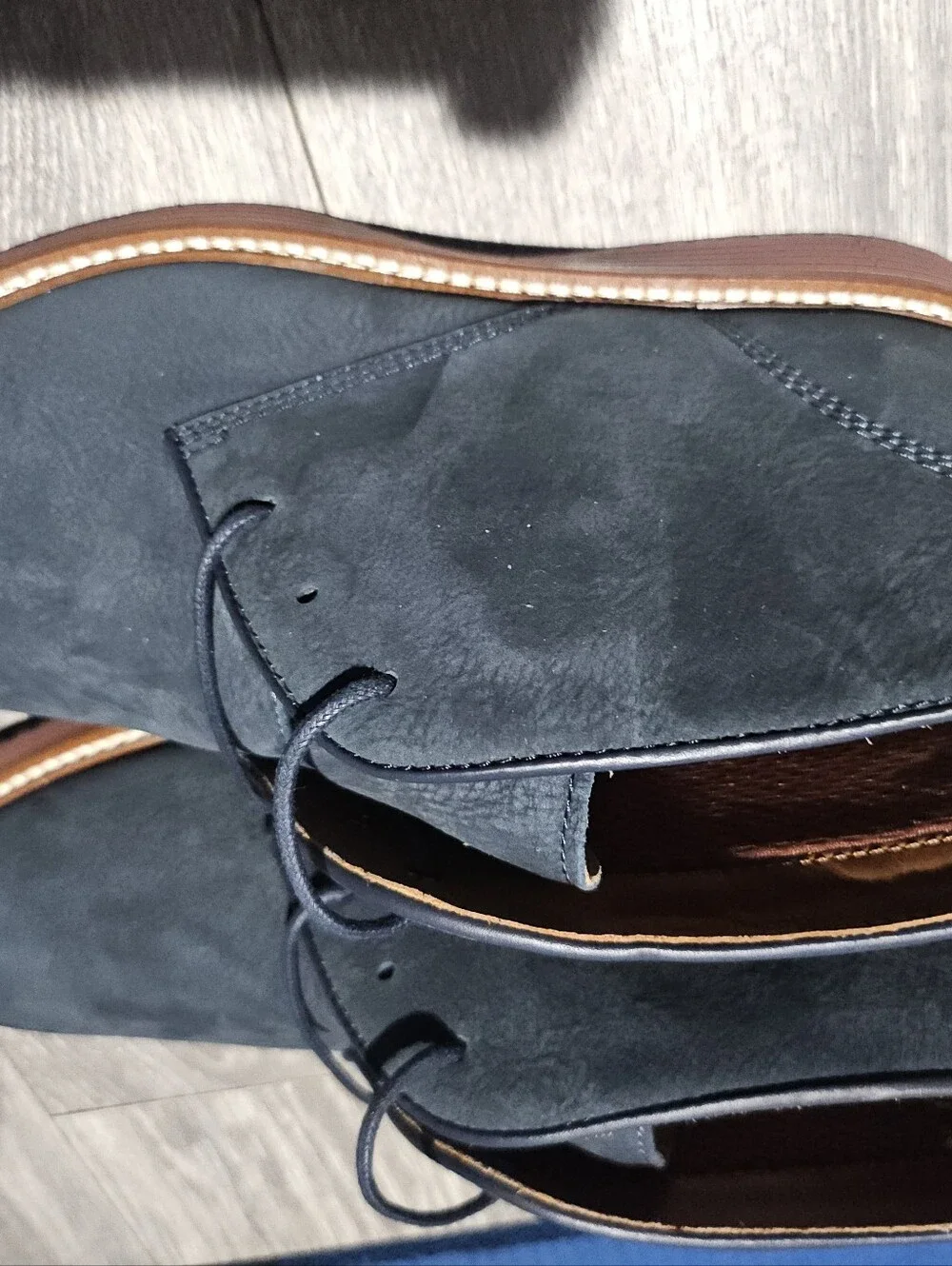 Johnston & Murphy Navy Suede Chukka Boots with Brown Contrast Sole